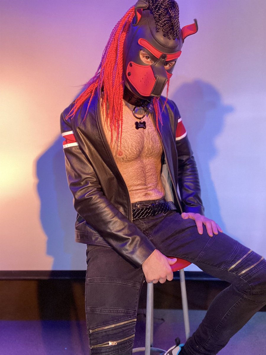 ZeusHardplay's tweet photo. got very strange poses))) https://t.co/fAkjrr2Edu