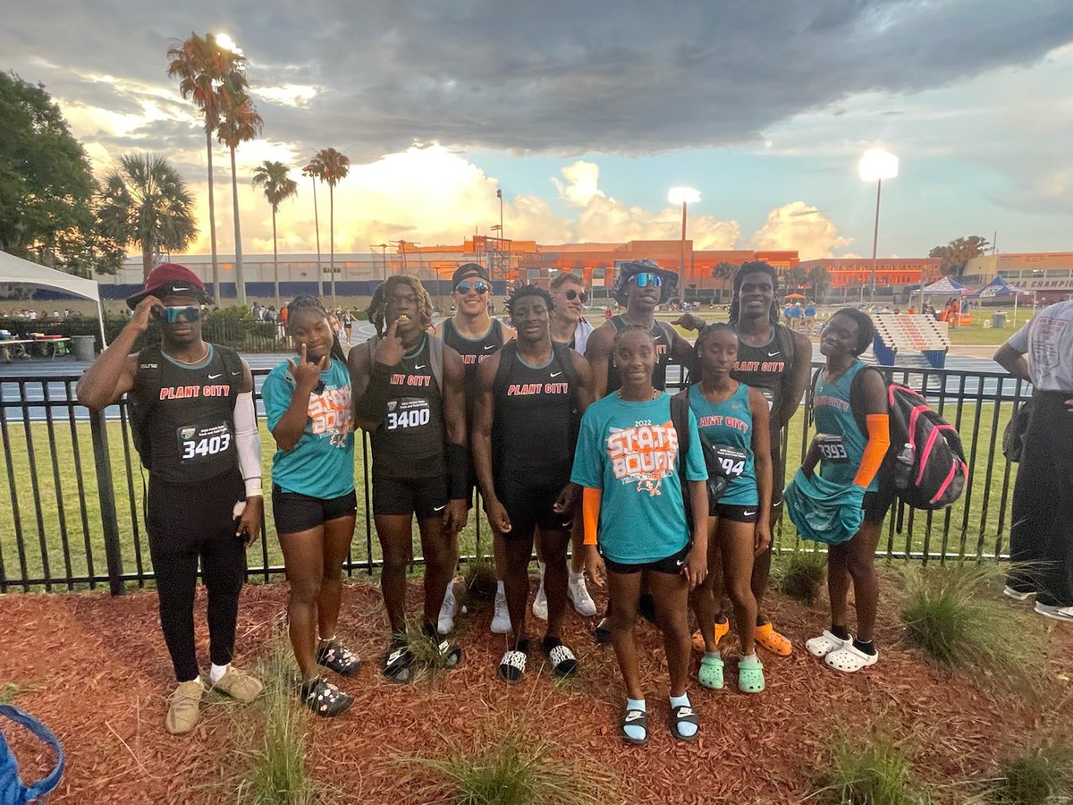 track_pchs's tweet photo. A fun ride to the 4A Track &amp; Field State Championships! 🏆@jaylen_gadson @cole_highsmith @Romello_Jones1 @JaeSawyer22 @Reggie_Bushjr @ian_jolly8 @KadenMizell @Ericaaj7 @makaylaholmes06 @MakenzieHolmes2 @JalayahShaw @athletics_pchs @SRSullivan1203 @TJenkinsTampa @PlantObserver https://t.co/7yyoItzNuU