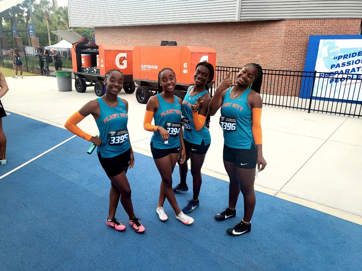 track_pchs's tweet photo. A fun ride to the 4A Track &amp; Field State Championships! 🏆@jaylen_gadson @cole_highsmith @Romello_Jones1 @JaeSawyer22 @Reggie_Bushjr @ian_jolly8 @KadenMizell @Ericaaj7 @makaylaholmes06 @MakenzieHolmes2 @JalayahShaw @athletics_pchs @SRSullivan1203 @TJenkinsTampa @PlantObserver https://t.co/7yyoItzNuU