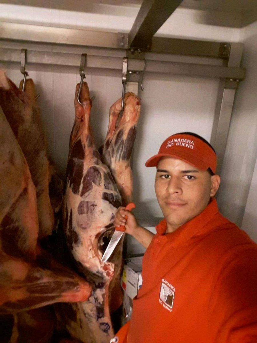 lalogitud's tweet photo. DENUNCIA PÚBLICA

A éste espacio se comunican familiares de Sansón Anderson Gutiérrez Marín, un joven venezolano de 27 años que residía en Santiago de Chile. Se desempeñaba como carnicero y residía en un hostal.

Resulta que cuando cobró su sueldo https://t.co/hn2l4H4VzM