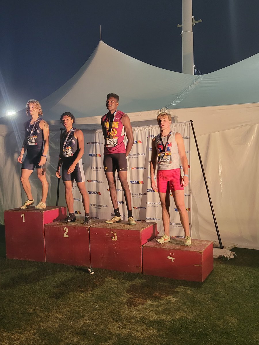 MVTtrack_field's tweet photo. @mattclark_6 takes 4th in 200m dash awesome PR of 21.84!
#hornsup
@MVTOROS_AD
@MVToro_Football https://t.co/cfV6Ale9tV