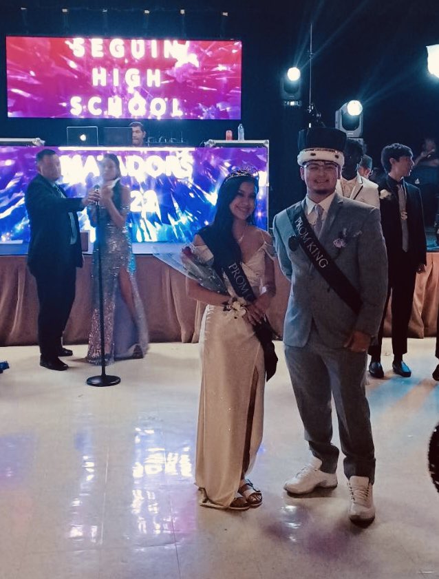 SeguinHSTx's tweet photo. Congratulations to 2022 Prom King and Queen John Michael Mata and Audrey Davila! https://t.co/wlf8BJteNf