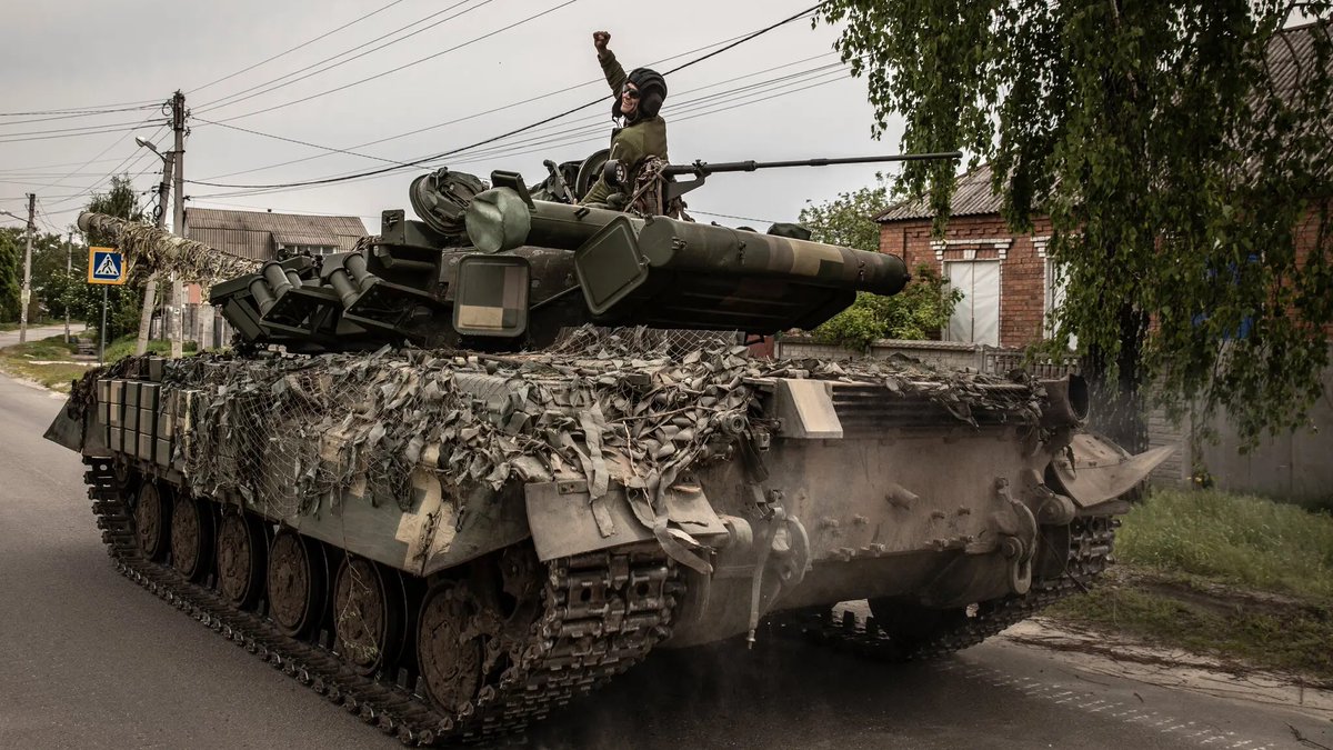 The battle of Kharkiv has been won by  #Ukraine, with Russian forces withdrawing to the north & east. Today, analysis on what is next for Ukraine’s military as it exploits a faltering Russian eastern offensive. 1/25
