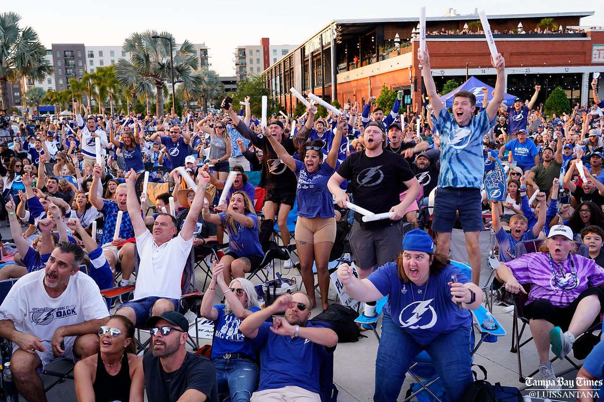 LuisSantana's tweet photo. Tonight was a beautiful night for a #GoBolts  Win. https://t.co/Dbp44gEH0f