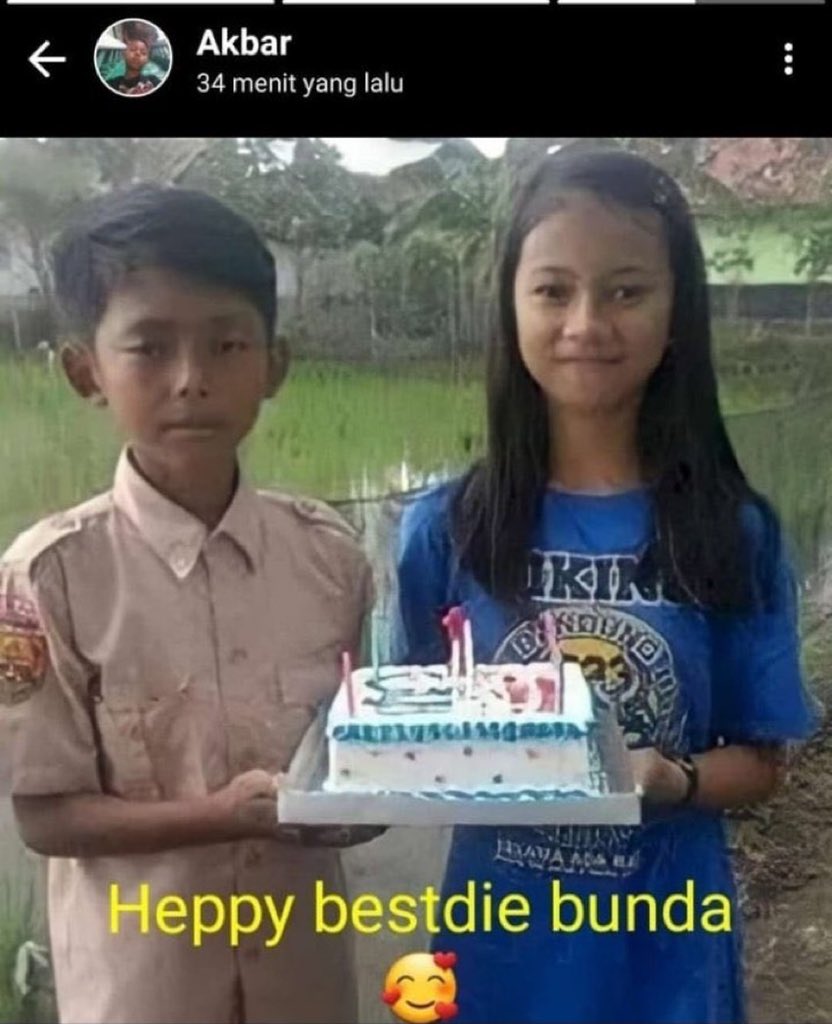 Madisondegen's tweet photo. Siap bar https://t.co/5CFHqzNCVB