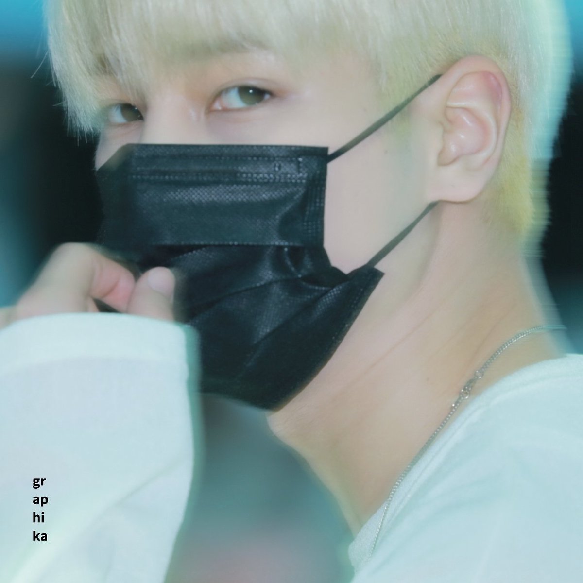 graphika_HG's tweet photo. 220515 출국
한결이 눈빛이 무비다 무비
#한결 #HANGYUL
#BAE173 #비에이이173 #울프한결 https://t.co/F0Oa5TCC93