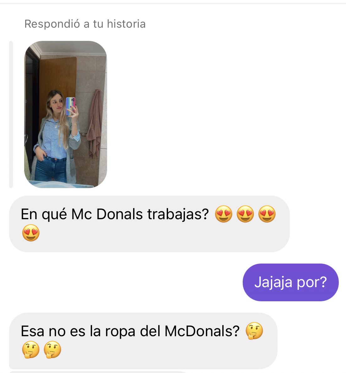 rociouzelt's tweet image. Me quedé esperando el chiste donde me dice algo lindo y no✊🏼😔