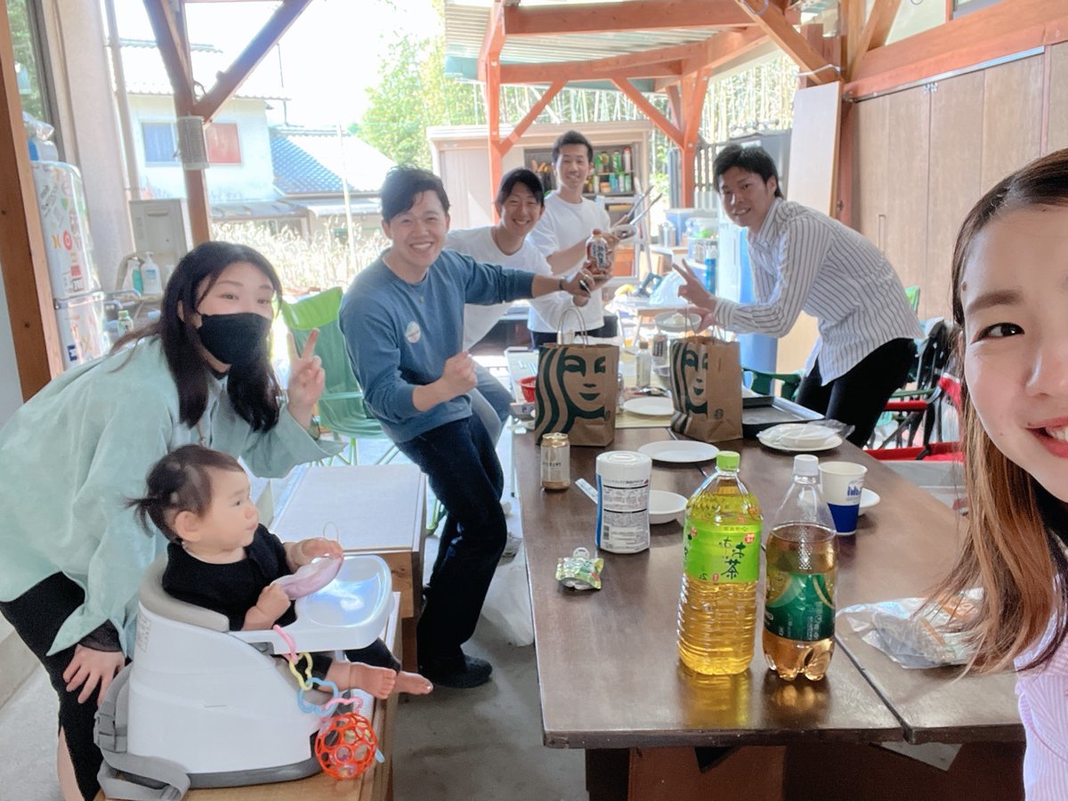 RatedY2jww's tweet photo. ほんまに仲いい友達とは写真撮って思い出を残したい(笑) https://t.co/fAsACxRWnV