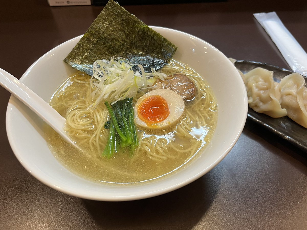 チョココロネ tweet media