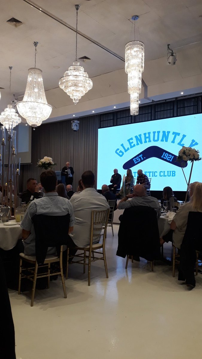 Anna Ross tweet media