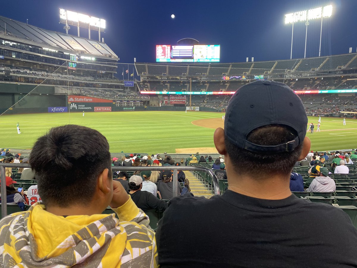 berryfresa's tweet photo. #atthecoliseum https://t.co/qaHicSDCSx