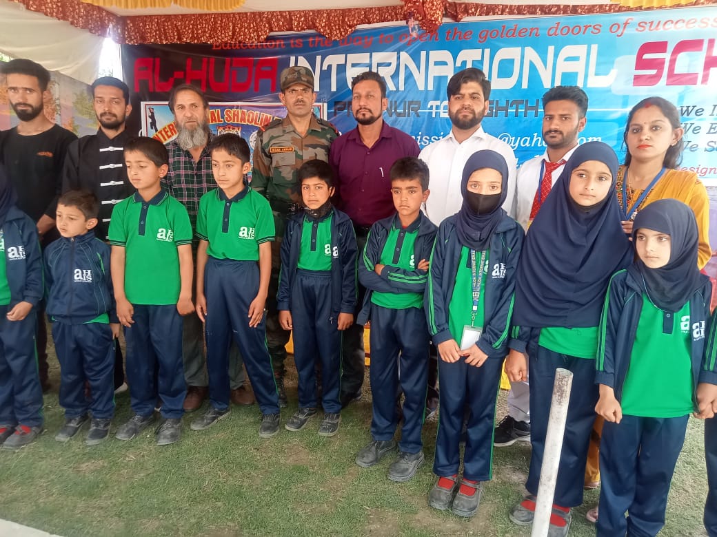 gpats1981's tweet photo. Kupwara Terries has always exemplified religious gaiety and brotherhood and such events are testimony of it's secularism and humanity..
 #KupwaraTerriers
#sports 
#Education
#IndianArmyInKashmir
#CLX
#12May22KT https://t.co/RfBuzzB74X
