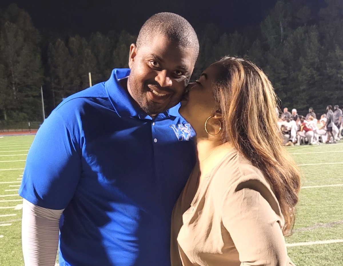 _KimiGriffin's tweet photo. π₯ΆπͺπΎππ π#LoveMyCoach #YESSIR WHS #SpringGame2022 #LIONS @CoachRudyG https://t.co/ijpamtTXvo