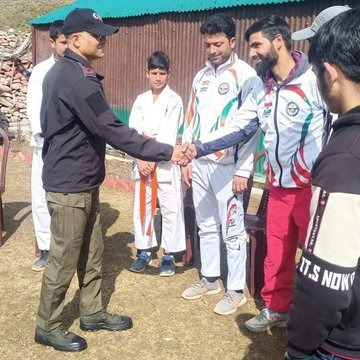 gpats1981's tweet photo. A picture worth a thousand words.

History is witness✍️

Honour, Faith,Courage &amp; Integrity. That’s what Kupwara Terries means to them.
#sports 
#IndianArmyInKashmir
#KupwaraTerriers
#CLX
#12May22KT https://t.co/DVCzp10AdN