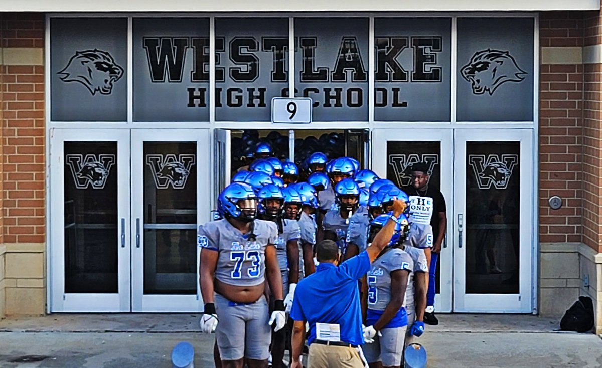 _KimiGriffin's tweet photo. π₯ΆπͺπΎππ π#LoveMyCoach #YESSIR WHS #SpringGame2022 #LIONS @CoachRudyG https://t.co/ijpamtTXvo