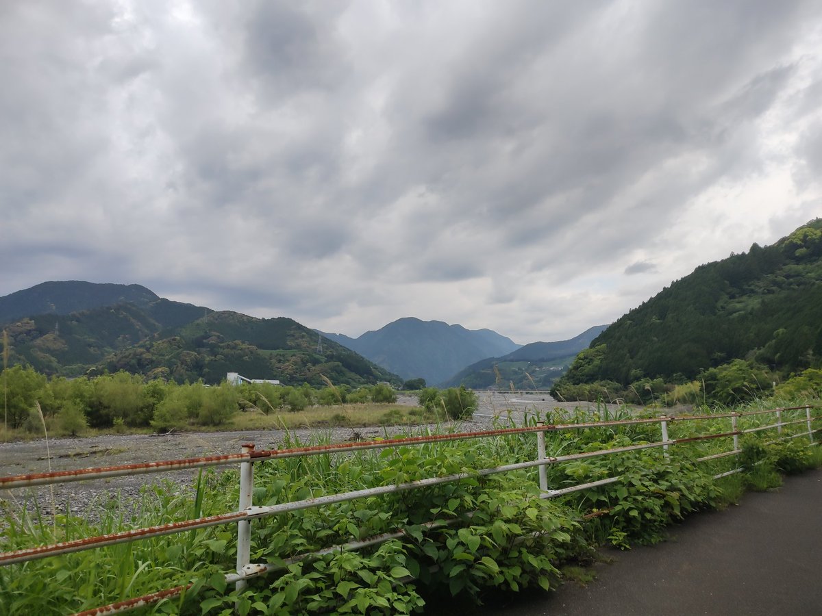 kaion3's tweet photo. 今日は前回の安倍ごころを過ぎて快走中
帰りはまた足湯だな
#dahon #dahonhit https://t.co/99GFeF8T6l