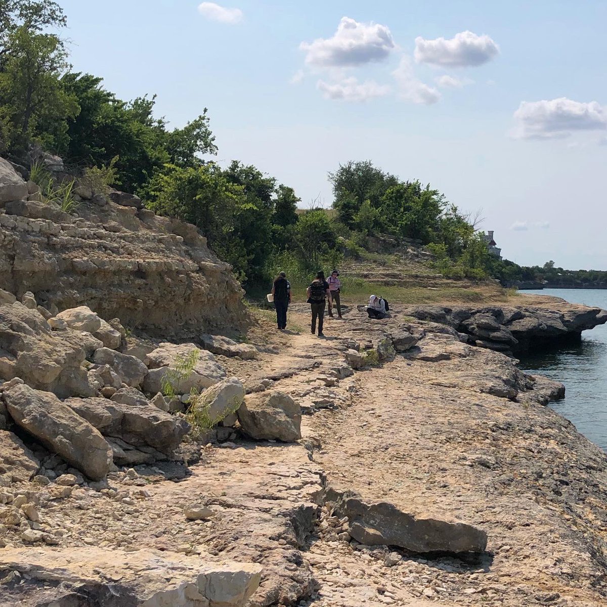 SFAGeology's tweet photo. Field Camp was at Lake Whitney today, mapping bioherms in the Edwards Limestone for Project 1. The pictures donβt show the heat! π₯
.
#SFAFieldCamp2022 #Project1 #Day1 #Week1 #LakeWhitney #Bioherms #Rudists #Cretaceous #EdwardsLimestone #GeologicMapping #Geology #SFAGeologyRocks https://t.co/rSX6uwBLVJ