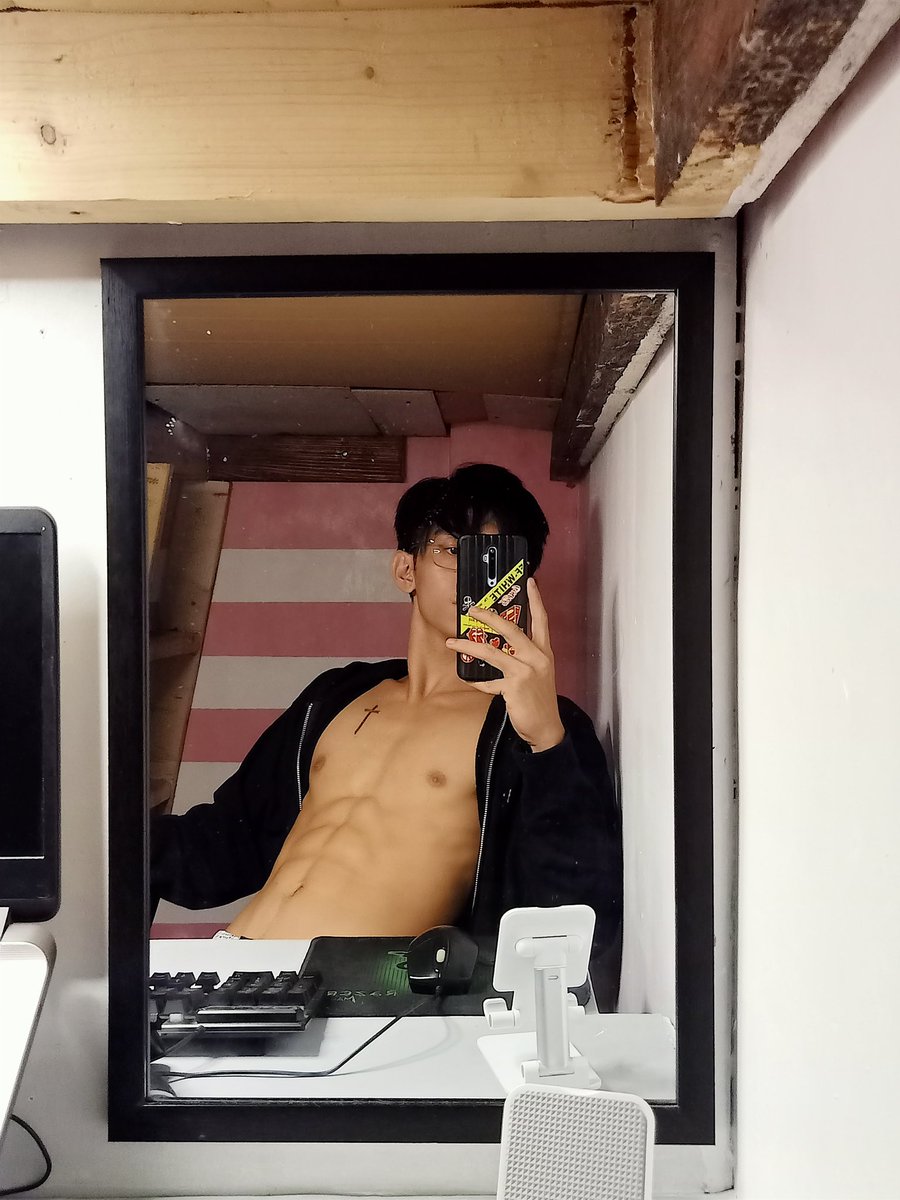 ANG INIT NAKA JACKET HAHAHAHAHAHAHAHA