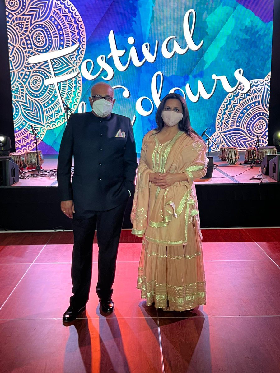 OakValleyHealth's tweet photo. Tonight’s #MSHFestivalofColours would not have been possible without our volunteer committee, led this year by co-chairs Imtiaz Seyid & @InduBains. We are grateful for your leadership and dedication to raising funds for Child and Adolescent Mental Health Services. https://t.co/Ql54eWAACL