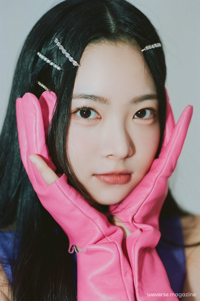 49zip's tweet photo. eunchae for weverse magazine https://t.co/0NfHPEXsPU