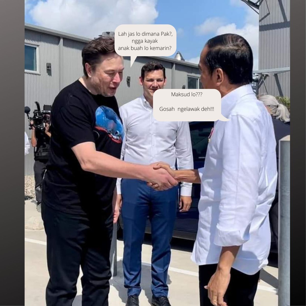 Leonita_Lestari's tweet photo. GUYON ALA JOKOWI - ELON MUSK
.
.
.
.
.
Elon : "Jasmu ndek ndi pak, koq rak kaya anak buahmu wingi?"

Jokowi : "Maksudmu??? Ra sah guyon!!" https://t.co/eHmyqrNOrR