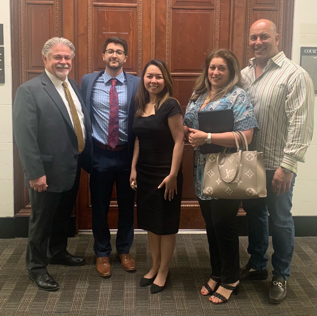 GoldenHmmrRoof's tweet photo. Jury Trial Win For Policyholders https://t.co/qLh7thxuge #goldenhammerroofing #registeredroofs https://t.co/Bj9HYPXT3a