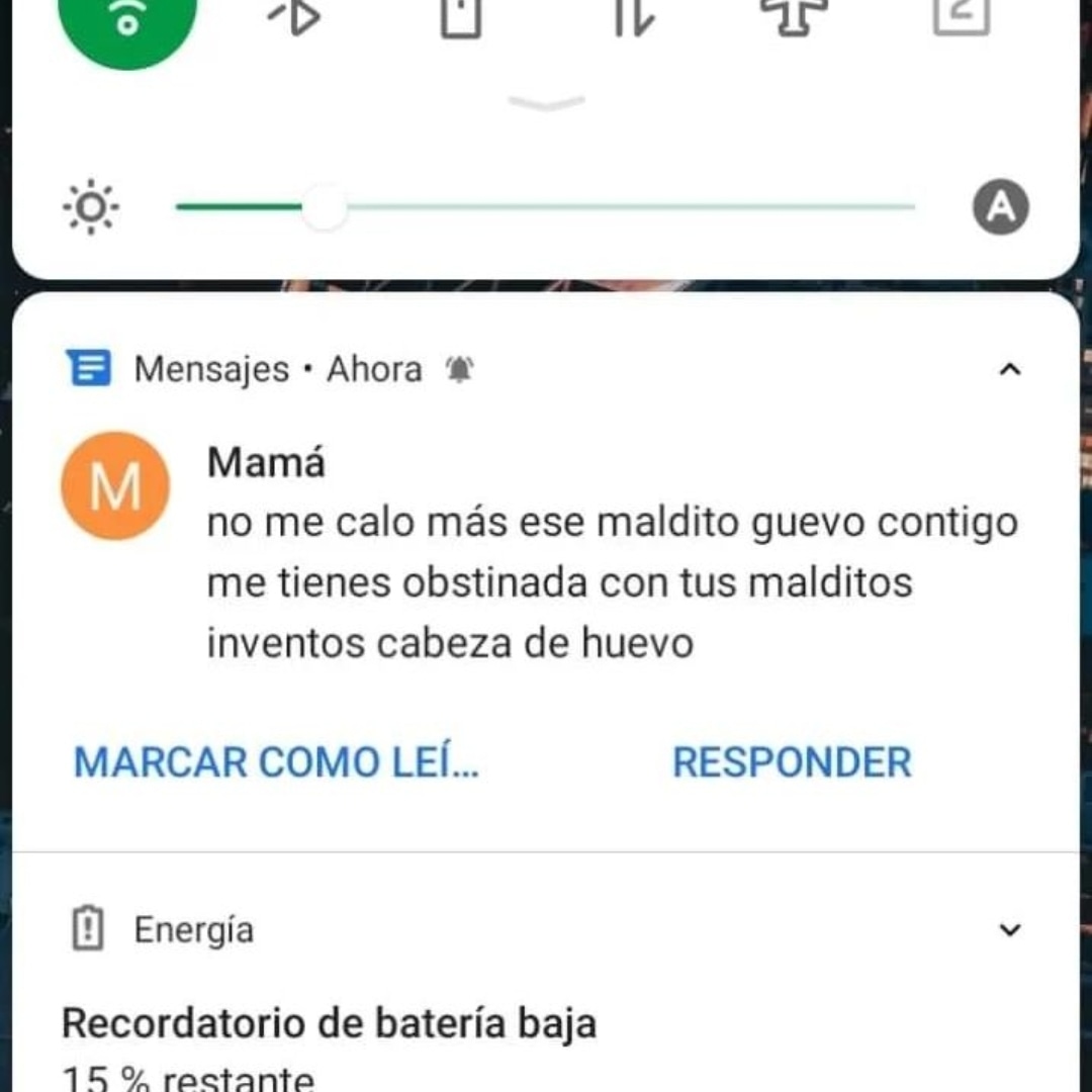 JopetaPe's tweet photo. Upa me queda 15 de batería mejor lo cargo https://t.co/O8QI0ekhpW