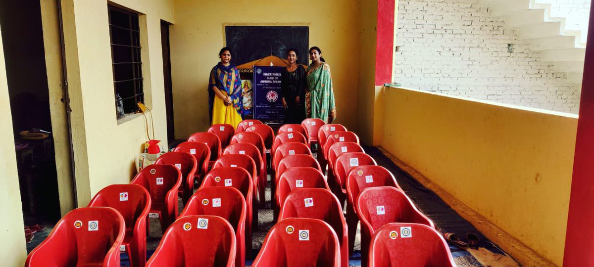 InnerwheelI's tweet photo. IWC OF AMROHA  SPARKLE 
DISTT 310
District Chairman-- Sonal Bhatia ji
President --Aditi Maheshwari

Sparkle Gave 40 chairs in Saraswati Shishu Mandir for children. 
Club also gave umbrella for needy children.
Club distribute Fruite ,Biscuits, Glucon D  for children in School https://t.co/bli3MEN4E0