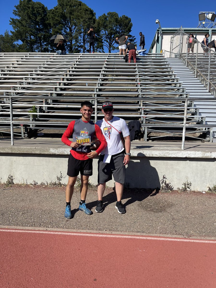 jacobwasso11's tweet photo. Great day @FBUcamp today!! Blessed to get invited back tomorrow to the ESPN 300 UC camp! Thank you coaches and @TheUCReport for the love π
@adamgorney @PGregorian @DemetricDWarren @BrandonHuffman @GHoward_Scout #freedomhigh @ZachWerlinger @glenjr707 https://t.co/aohCs0QN09