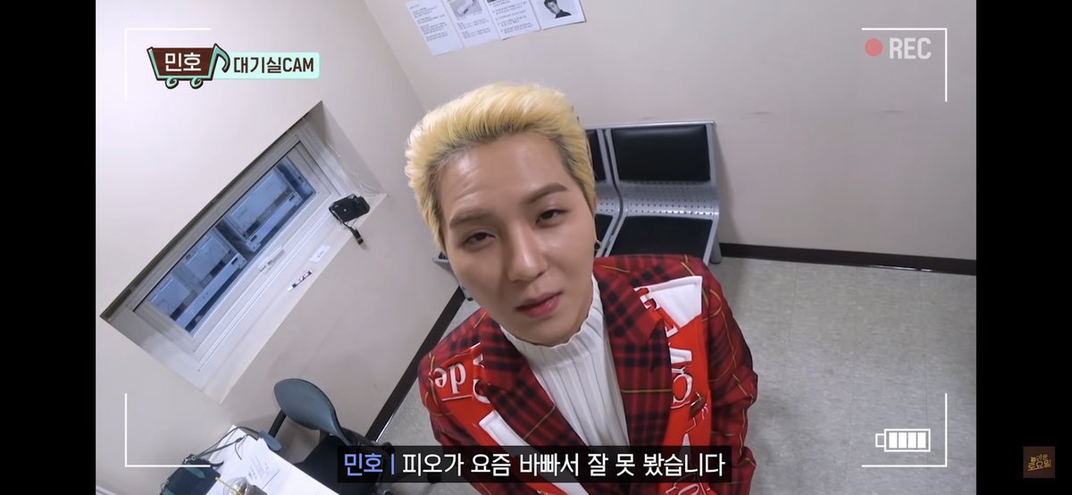 DUBOOPS's tweet photo. 표송아 듣고 있지... https://t.co/7zVZwJtXxB