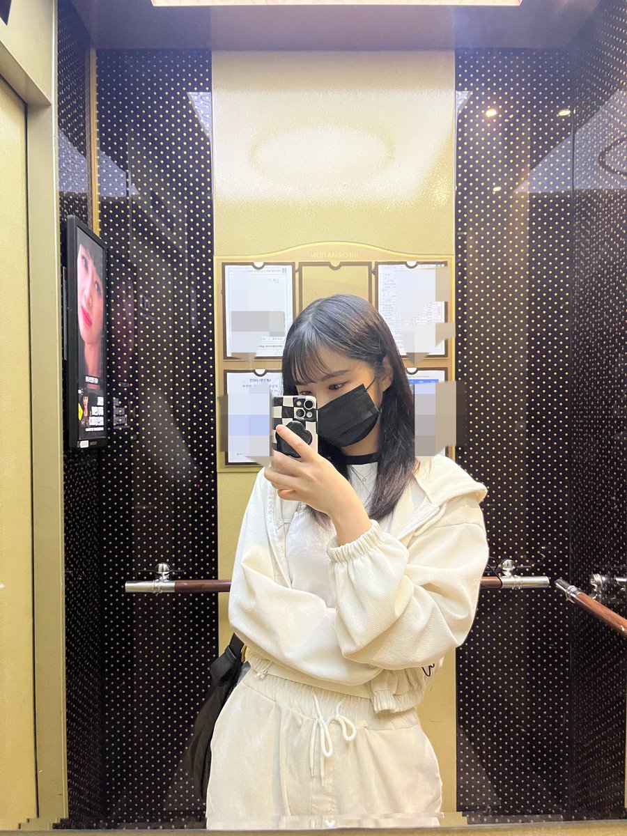 EverglowChile_'s tweet photo. 📷 | 15.05.22 >> Actualización de #EU en Fancafe.

“FOREVER, voy de excursión🫶🏻”

#EVERGLOW #에버글로우 @EVERGLOW_twt https://t.co/S5UkmjuTuC