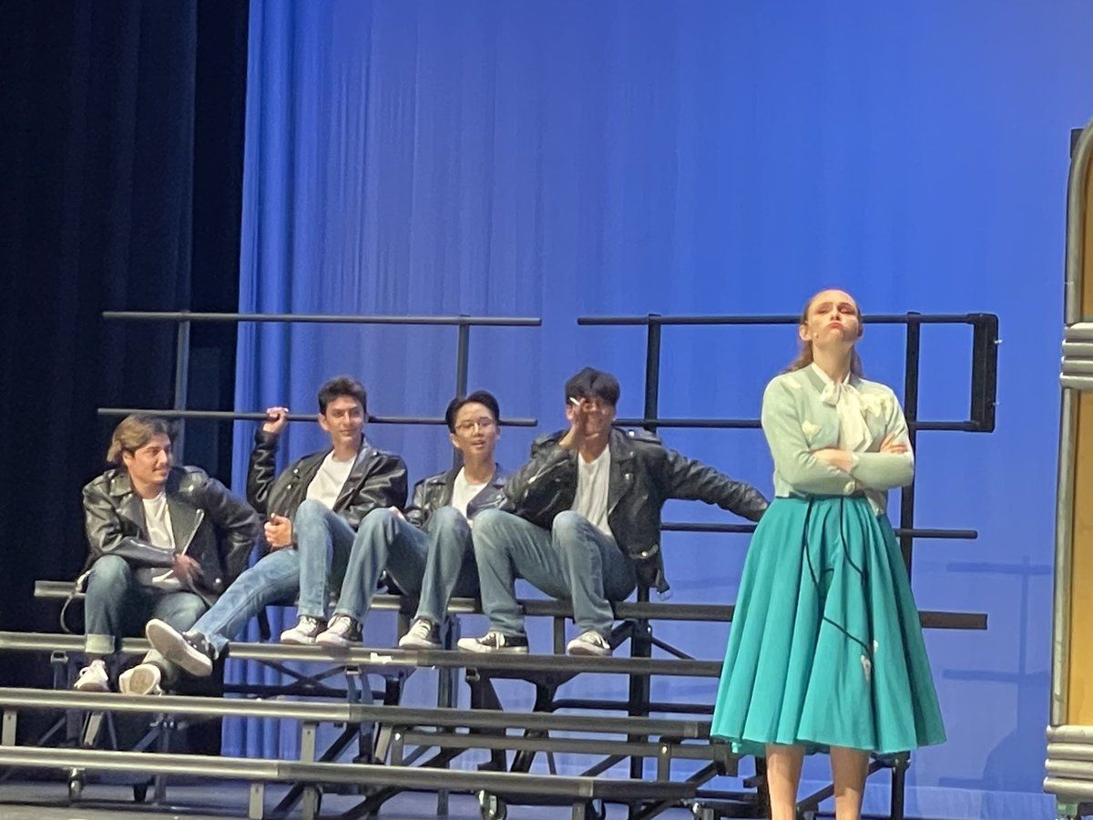 Berwick_RCHS's tweet photo. Closing night at Grease! Outstanding cast and crowd. Thank you seniors for all the performances and memories! Best wishes in your futures!! @RanchoHSCougars @RCHSAchievement https://t.co/DM4akZrmKm