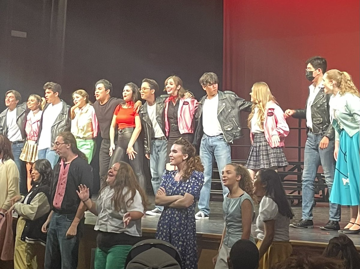 Berwick_RCHS's tweet photo. Closing night at Grease! Outstanding cast and crowd. Thank you seniors for all the performances and memories! Best wishes in your futures!! @RanchoHSCougars @RCHSAchievement https://t.co/DM4akZrmKm