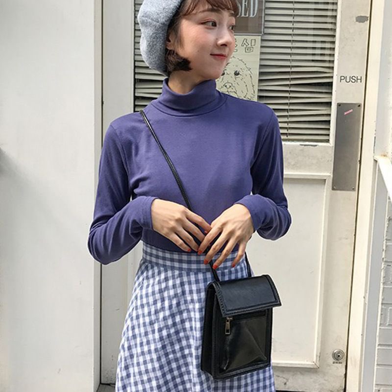 Black power mini bag 290฿ (ปกติขาย 350฿) ส่งฟรี พร้อมส่ง 

size : 15x21x5cm สายสะพายยาว ผูกปมปรับความยาวได้ ความยาวสาย115cm มีช่องซิปด้านหน้า1ช่อง