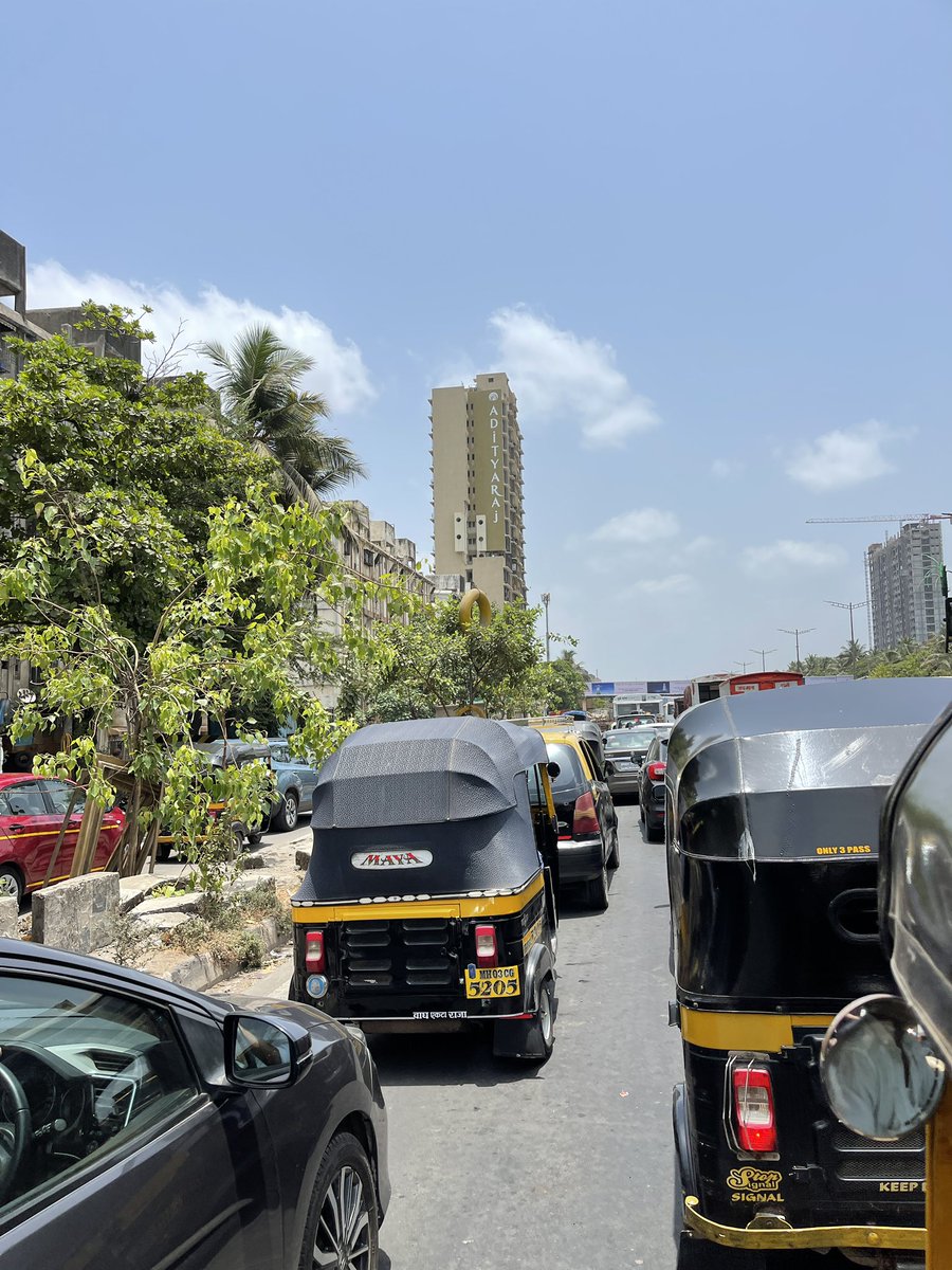 SunilGhate1's tweet photo. #Trafficjam #EEHighway Vikhroli flyover n/b 12.30 PM. Delay of 25-30 minutes. Reasons not clear. People try all tricks. @MTPHereToHelp @RoadsOfMumbai @mumbaitraffic @smart_mumbaikar @mumbaimatterz @MNCDFbombay @mulund_info @MumbaiPolice @VOGNewsLive @BeyondThane @MumbadeviPraja https://t.co/n7pfBofaPo