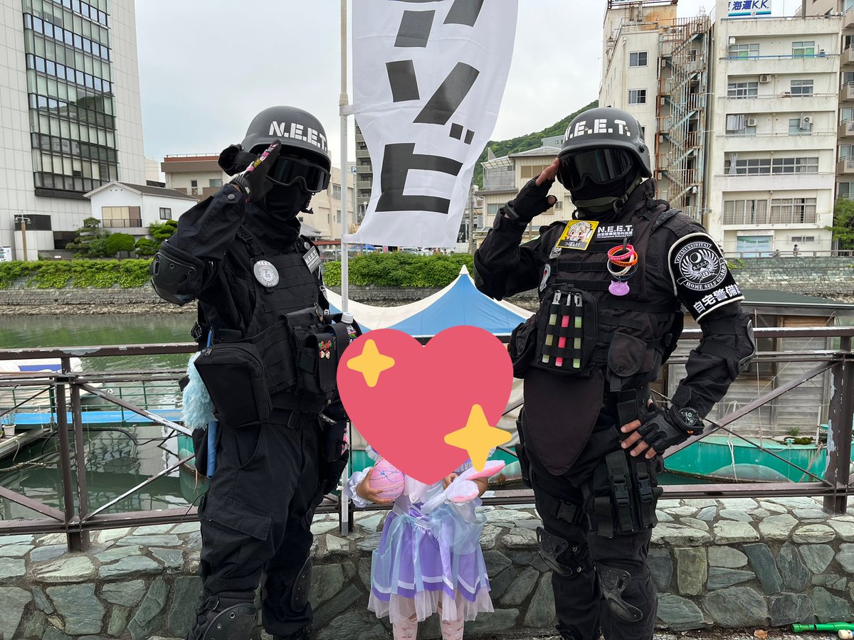 Toryu881's tweet photo. 自宅警備隊の方と…？
 #マチアソビ https://t.co/k0U4k7oIR2
