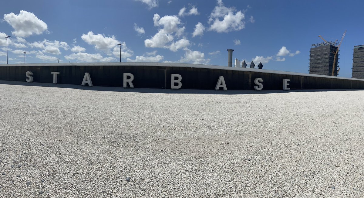 Markds1124's tweet photo. What a experience in Rio Grande Valley !!! @elonmusk please make a gift shop or observation deck  my children loved seeing the rockets 🚀 today.  Thank you !!! https://t.co/6rsYouDoLr