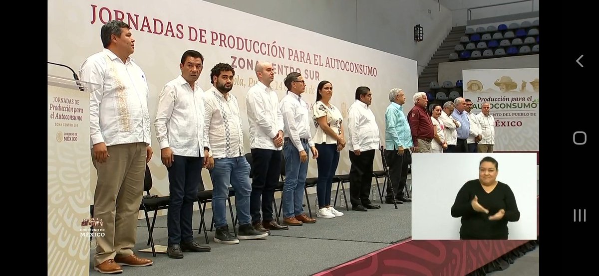 GNIOO's tweet photo. ⛔Veracruz y Puebla.|||
FUNCIONARIOS DE SEGALMEX, @LeonelCotaM Y  @luissalinasf  ACOMPAÑAN  LA GIRA  PRESIDENCIAL por los estados de Veracruz y Puebla  para poner en marcha las Jornadas de producción para el autoconsumo en eventos regionales en los  Estados  de Veracruz y Puebla. https://t.co/XA1ejqSeU6