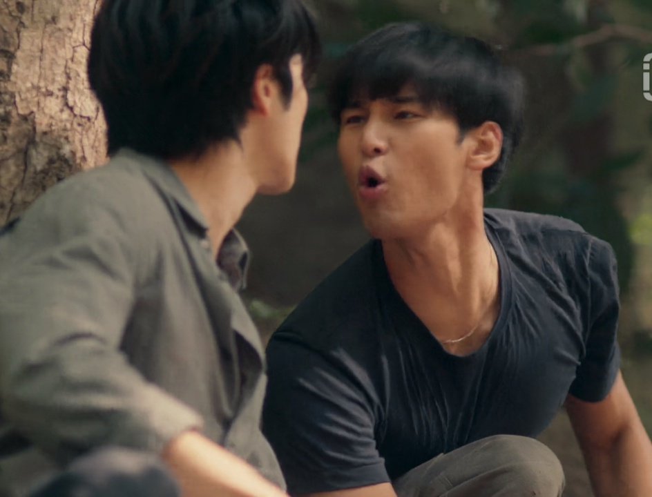 beyourjha's tweet photo. ไปเห็นเม้นนึงใน ตต เขาบอกว่า "คนนึงเป็นไฟ อีกคนเป็นน้ำ(น้ำมัน)" กุ55555555554454455556654555555555555554455555 #KinnPorscheEP6 https://t.co/vR0hk0ww5A