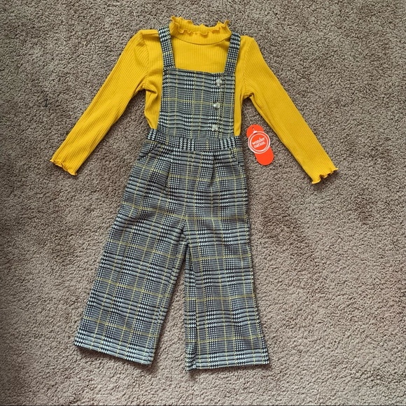 catladymusic's tweet photo. So good I had to share! Check out all the items I'm loving on @Poshmarkapp from @StephanieBushak @_PrincessNoddy #poshmark #fashion #style #shopmycloset #laurenralphlauren #mamabling #wondernation: https://t.co/sW5sfqWqn6 https://t.co/tYeaCbb25D