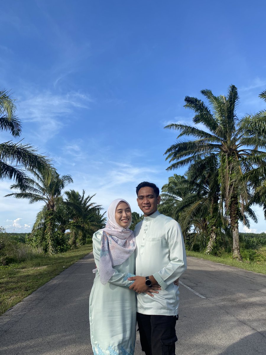 anissamdan's tweet photo. Selamat hari raya maaf zahir &amp; batin 🎉 https://t.co/XJN4K7yg3y