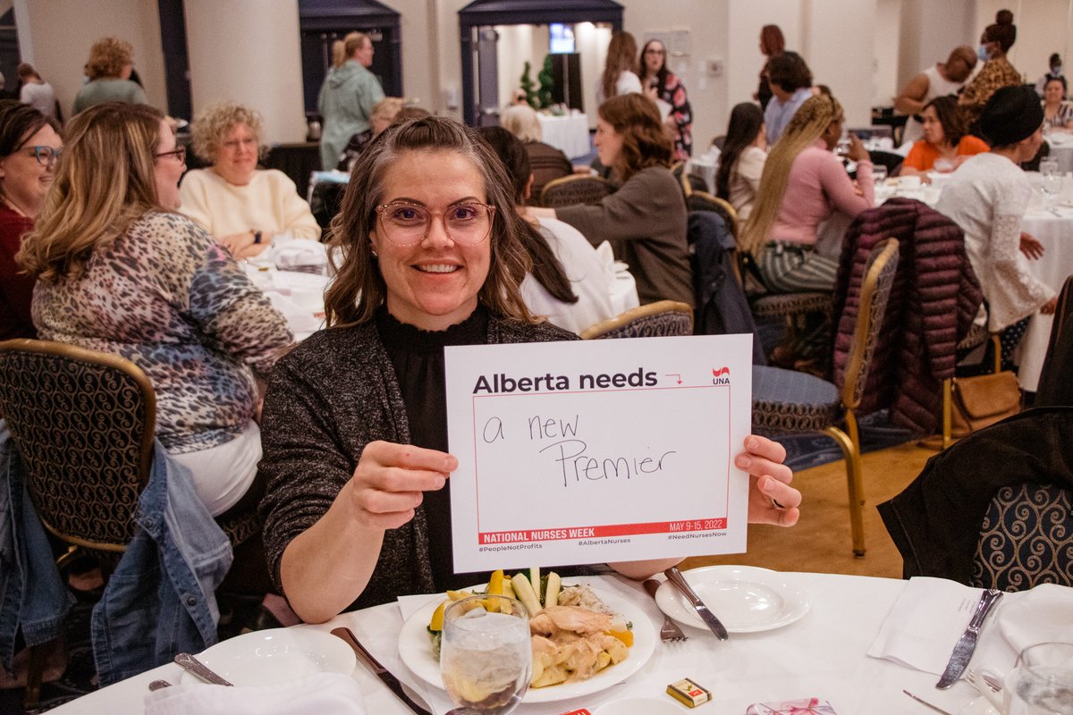 UNALocal196's tweet photo. #peoplenotprofits #AlbertaNurses
#NeedNursesNow
@UnitedNurses
#NursesWeek https://t.co/P4z9H5suuB