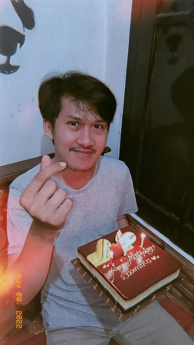ivanhardi19's tweet photo. Trimakasih istriku @salsabillahh12 https://t.co/b1zgPmkajG