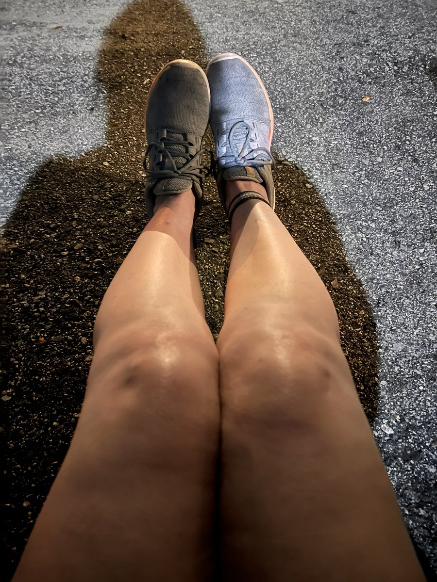 KellieADennis74's tweet photo. Oh how my stems are going to hurt tomorrow! 🙄
#OutOfShape
#RunningAtNight https://t.co/3AysSUpeBd