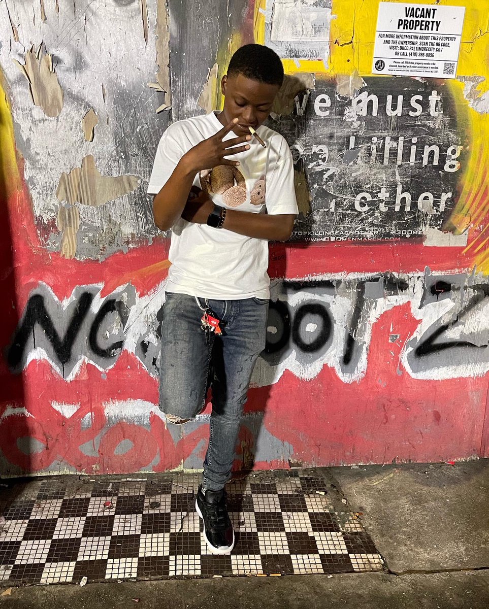 wlc_savage's tweet photo. I been laid back but I’m back now bitch 🤣 aww you niggas in trouble now 🤧 #ShakeBackShorty💫 fuck y’all forgot 🤦🏾 https://t.co/OV7LwBTPwQ
