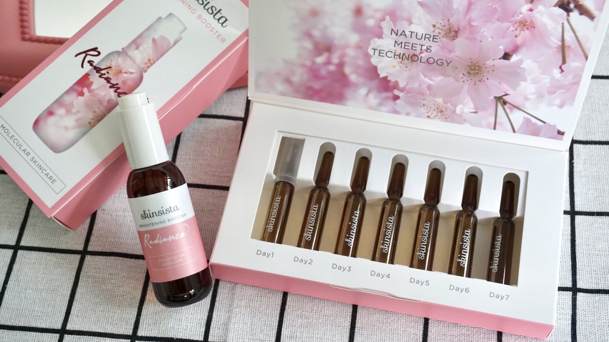 moohann_'s tweet photo. อยากผิวกระจ่างใสต้องลอง! #Skinsista RADIANCE ออกใหม่ 🌸 เน้นผิวไบรท์ สร้างคอลลาเจน ยั้บยั้งการสร้างเมลานิน 🧏🏻♀️ นี่ครั้งแรกของเราเลยที่ลองแอมพูลเข้มข้น เราใช้คู่กับตัวบูสเตอร์ รู้สึกผิวใสขึ้น รอยดำก็จางลงอยู่นะ ไปตำๆๆ #หมูหันรีวิว #SSHonestReview https://t.co/6B5Z7ugdfp