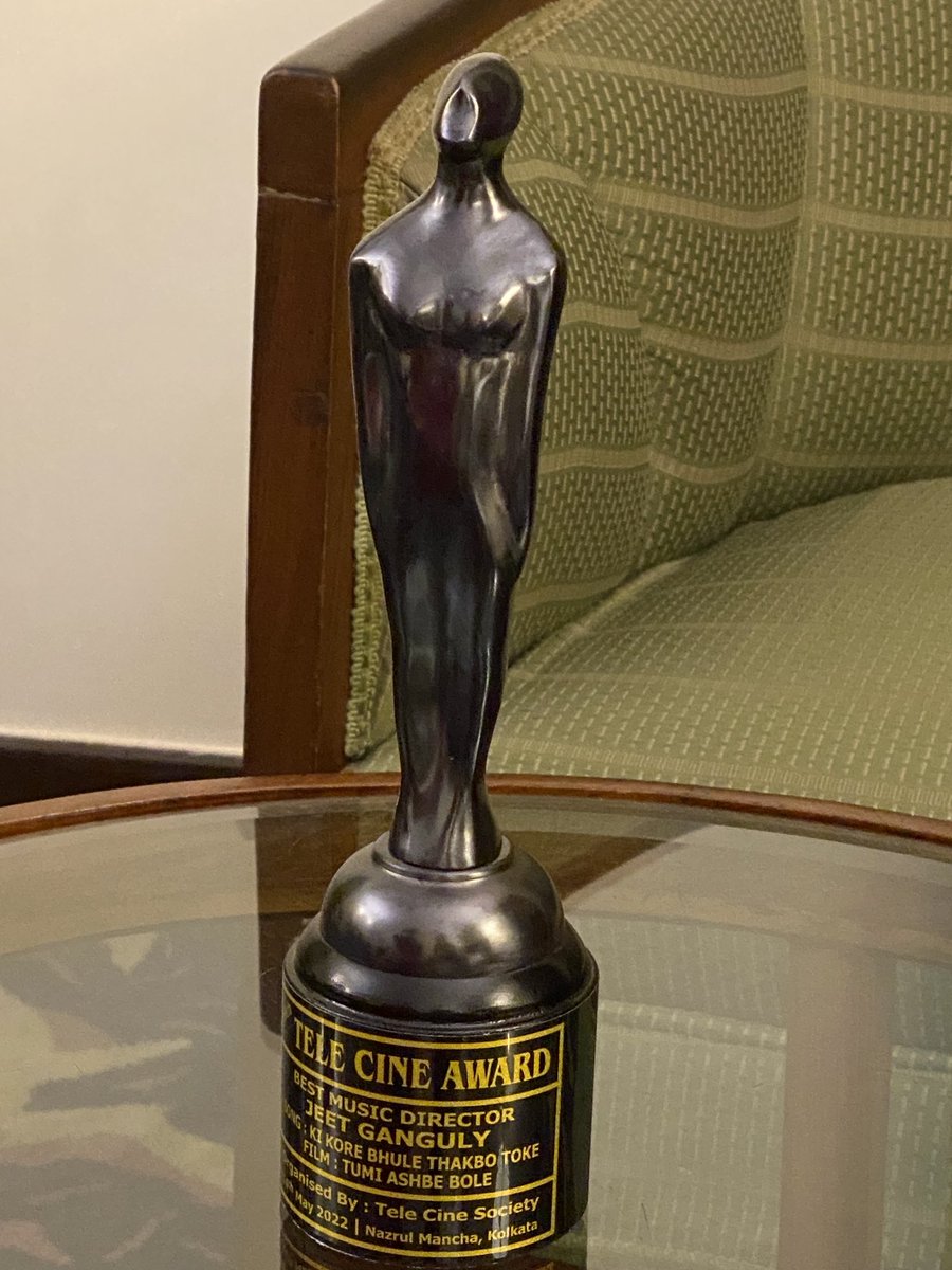 jeetmusic's tweet photo. বাংলা—“কি করে ভুলে থাকবো তোকে!!!” Received #19thTelecineAwards (for 2019& 2020) for Best Music Director. Thanks and much love to @nispalsingh & @YourKoel🥰🙏🎸 Congrats team @SurinderFilms @amisujit 🎸🎼❤️ https://t.co/ttvTK3EPZh