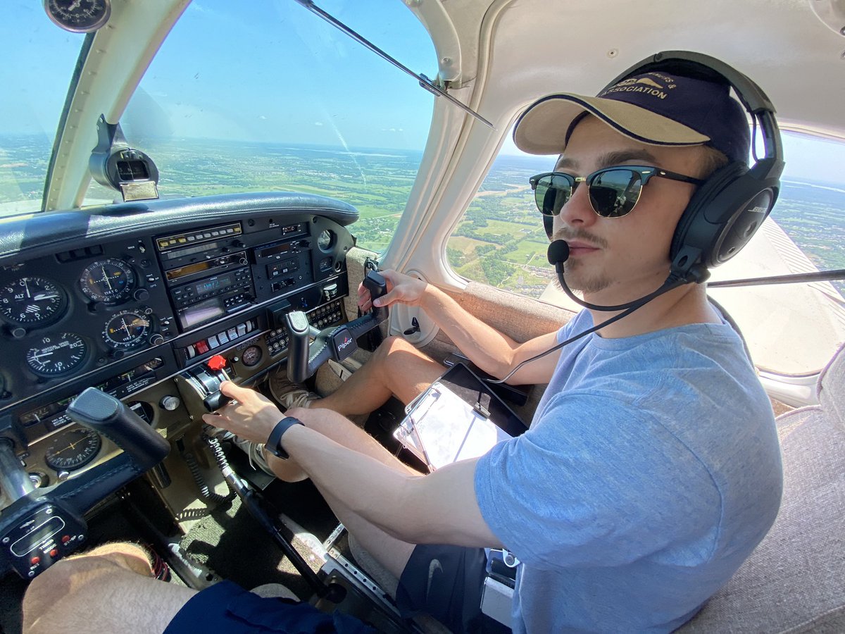 Azle_hoops's tweet photo. Super proud of @nulshaferr graduating from OU today! We use to see him high flying in the gym, now it’s in the sky. Good luck in your future and sky is literally the limit! @azleisd @azleathletics https://t.co/8ytWgBXbpX