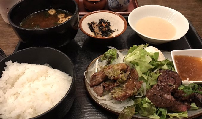 カレーを食せぬ悲しみを炭火焼定食で癒す 