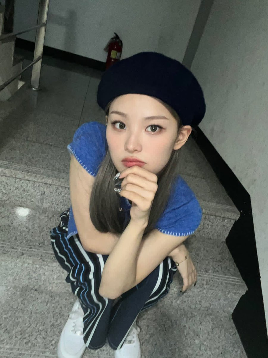 LightsumSl's tweet photo. [ENG TRANS]
[#SANGAH #상아] 

Its a night where I miss Sumit a lot

#LIGHTSUM #라잇썸 https://t.co/h76hUsQAzR